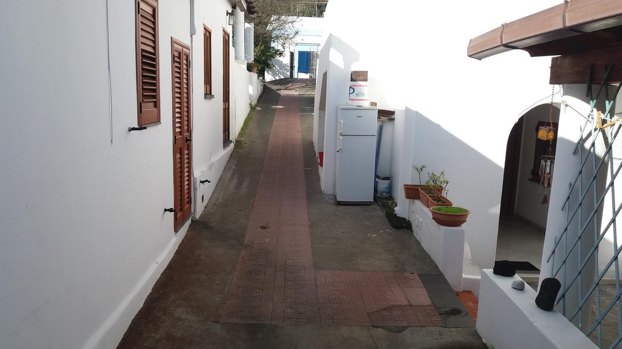 Case La Pergola Stromboli Exterior foto